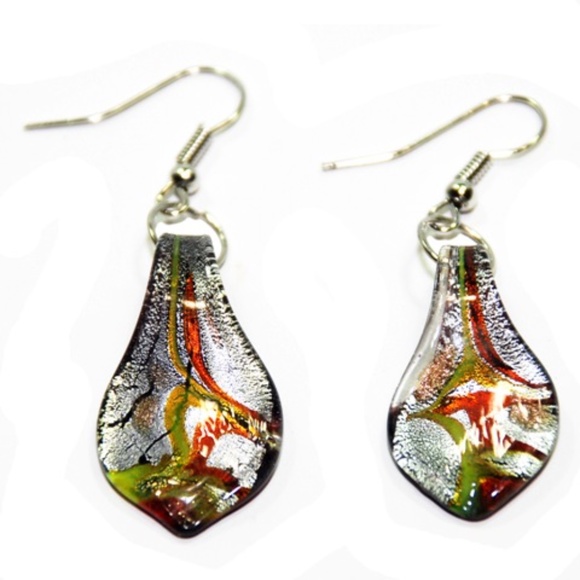 ⭐️HOST PICK⭐️ Silveta Abstract Glass Jewelry Set (Necklace & Earrings) - Picture 3 of 4